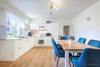 Prodej rodinného domu 221m² - Vyškov - Nouzka - 2