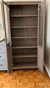 2x HEMNES VITRÍNA - 2