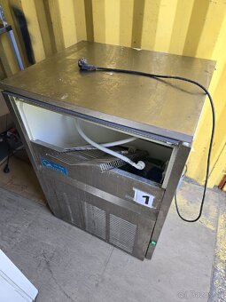 Ledovač / vyrobnik ledu - 2