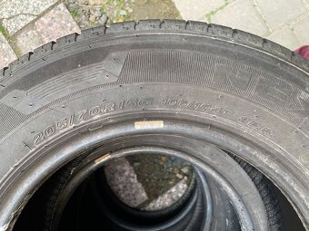 NEXEN LETNÍ PNEU 215/70/15c - 2