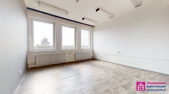 Pronájem kanceláře 19 m²  Velké Bílovice, ev.č. 00158 - 2