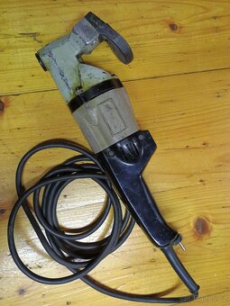 Elektrické nůžky na plech Narex - 2