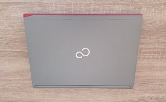 Fujitsu Lifebook E736 (i7-6600U, 16 GB RAM, LTE) - 2