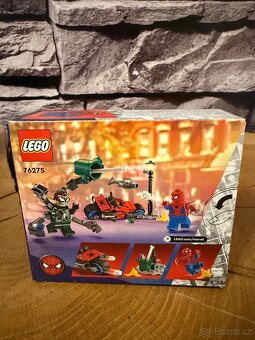 Lego 76275 Motorcycle Chase:Spider-Man vs Doc Ock - 2
