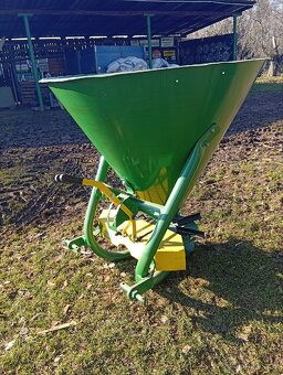 Rozmetadlo průmyslových hnojiv - 2