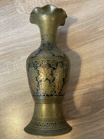 Menší mosazná váza - 2
