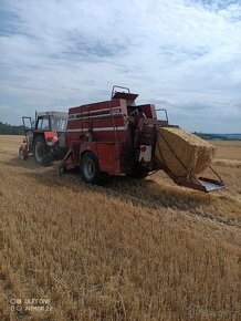 Hesston 4700 - 2