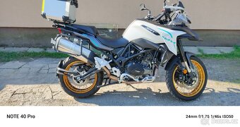 QJ Moto SRT 550 - 2