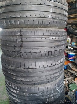 235/55/17 letní pneu - 2