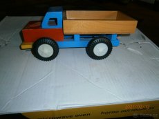 auta,hračky,retro 90.léta - 2