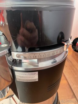 Top Mlýnek na kávu La Marzocco - vulcano on demand - 2