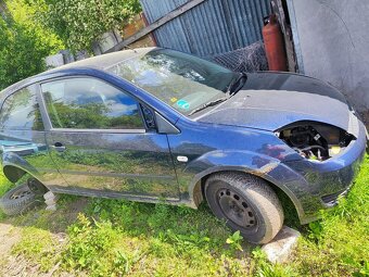 Ford Fiesta 2005 1,3 benzin Dovoz Nemecko - 2