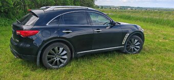 Infiniti fx35 - 2