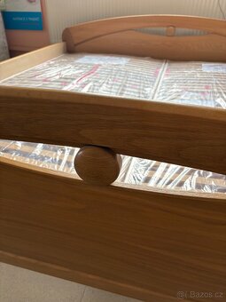 Postel 200 x 200 cm - 2