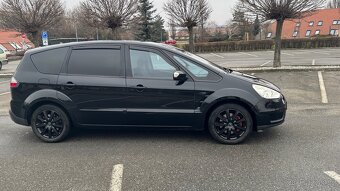 Ford S Max 2,5 benzín - 2