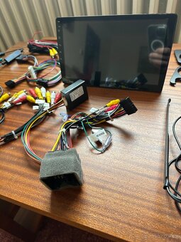 2DIN autoradia RAM 6GB. Display 10.1 inch - 2