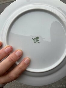 Dezertní porcelánové talíře 13 ks - 2