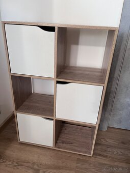Komoda se skřínkami - 2