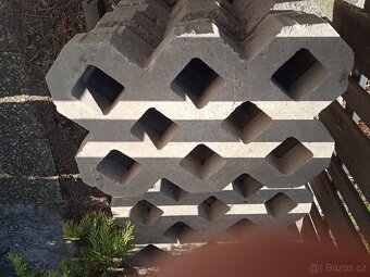 Betonove zatravnováky - 2