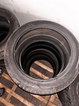 255/45R19 104V celoroční goodyear - 2