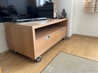 TV stolek IKEA - BESTA JAGRA - 2