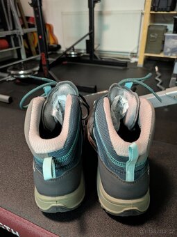 Trekové boty kotníkové Quechua - 2