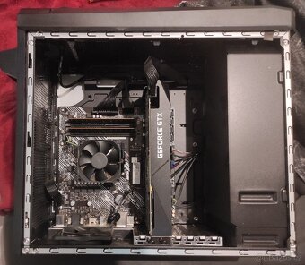 Herní PC+ herní prohnutý monitor 144Hz Samsung 24" - 2