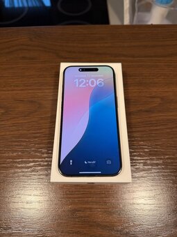 iPhone 15 Pro 256GB - 2