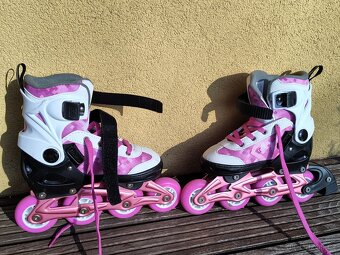 Dětské dívčí inline brusle - 2