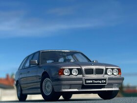 BMW predam krasny zberatelsky model. Mierka 1:18 a 1:43. - 2