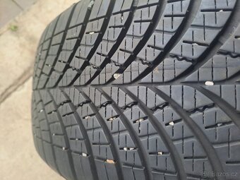 215/60 r17 100v  goodyear 4seasons - 2