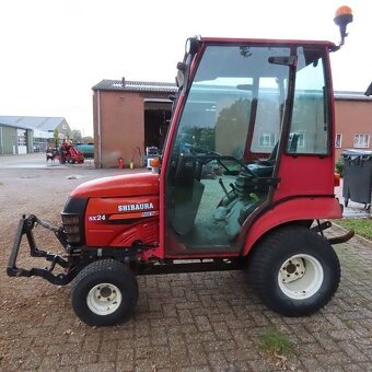 Japonský malotraktor, kabina - 2