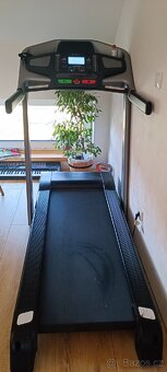 Běžecký pás Domyos T900A - 2