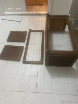 Americká knihovna Jerry - komponenty k repasi - 2