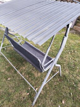 Zahradní houpačka - 2