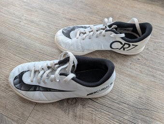 Halové boty Nike vel. 33 - 2