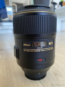 objektiv Nikon 105 mm f/2,8 G NIKKOR AF-S Micro IF-ED VR - 2