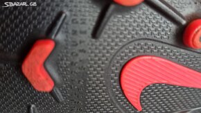 kopačky Nike -číslování nafoceno --stélka 23,5cm - 2