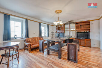 Prodej rodinného domu, 285 m², Kozolupy - 2