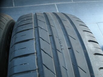 pneu 205/60/16 nokian - 2