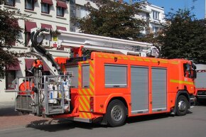 Hasičské vozidlo, Scania P310, Bronto Skylift F22ALR - 2
