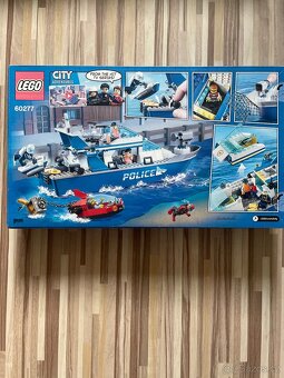 LEGO policejní hlídkový člun - 2