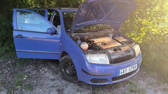 Fábia 16V 2003 + STK 4.8L/100km - 2