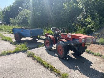 Malotraktor mt8 132.2 s vlečkou NSN-10 - 2