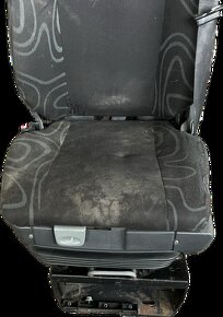 Sedačka levá, sedadlo řidiče IVECO - tel. +420606534160 - 2