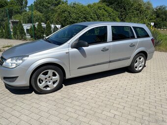 Opel Astra 1.7 CDTi Kombi 74 kW - 2