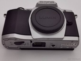 Olympus OM-D M5 - 2