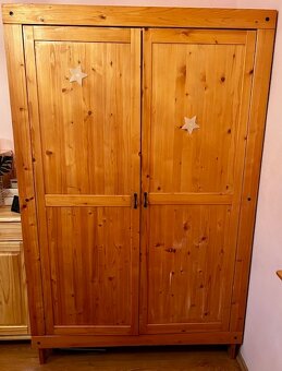 Šatní skříň + komoda - 2