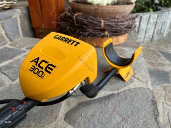 Detektor kovů Garrett Ace 300i - 2