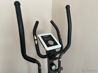 ELIPTICKÝ TRENAŽÉR HOUSEFIT - 2